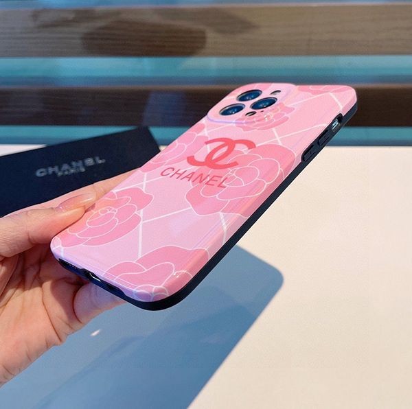 新色登場★シャネル iphone13 コピー/14Proケース 2色 shz99921代引きを販売
