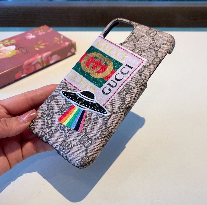 完売必至グッチ スマホケース スーパーコピー オフィディア iPhoneケース gum67046最高級