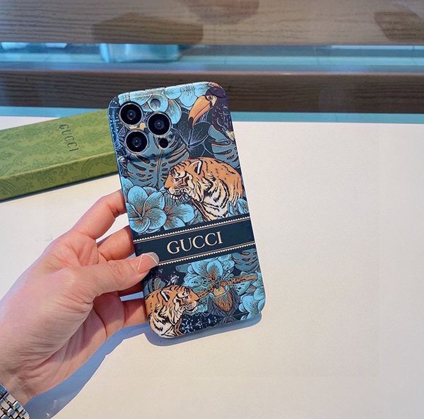 絶対欲しい！グッチ iPhone14/13/12ケース スーパーコピー gut73732代引きを販売