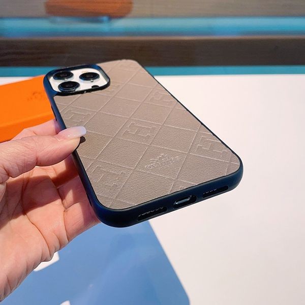 完売必至 エルメス iphone13/14Proケース 偽物 eru23797N級品