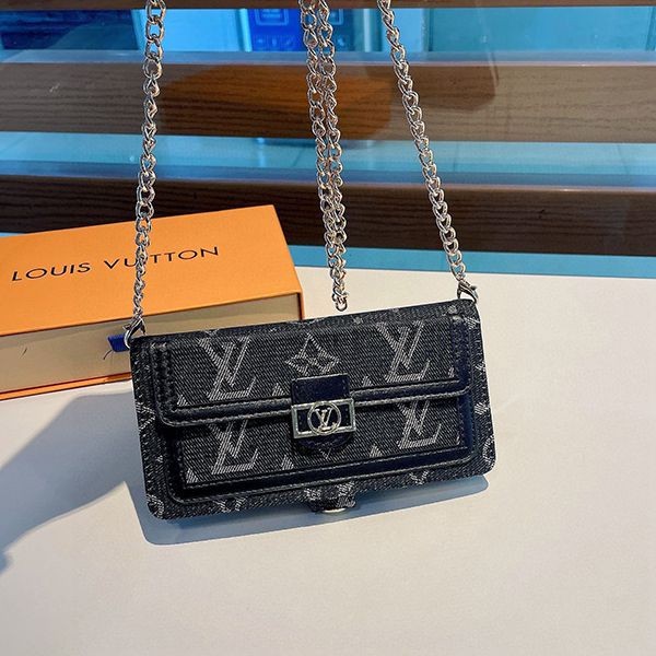 大人気！ルイヴィトン チェーン付き携帯電話バッグ コピー vuh16247100%安全に到着