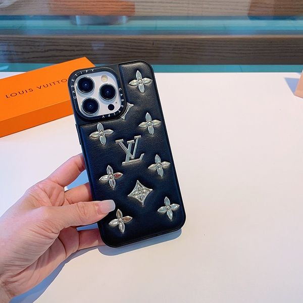 新色登場★ルイヴィトン iphone13/14Proケース コピー vum86521N級品