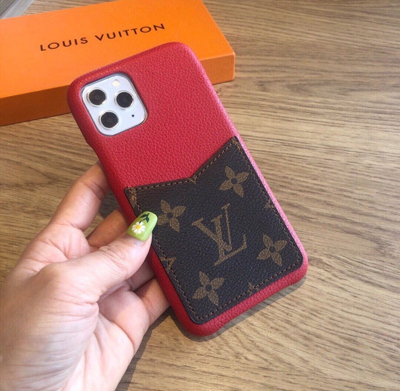 【即発】新作ルイヴィトン iPhoneケースコピー レッド スカーレット LVロゴ vuo36686