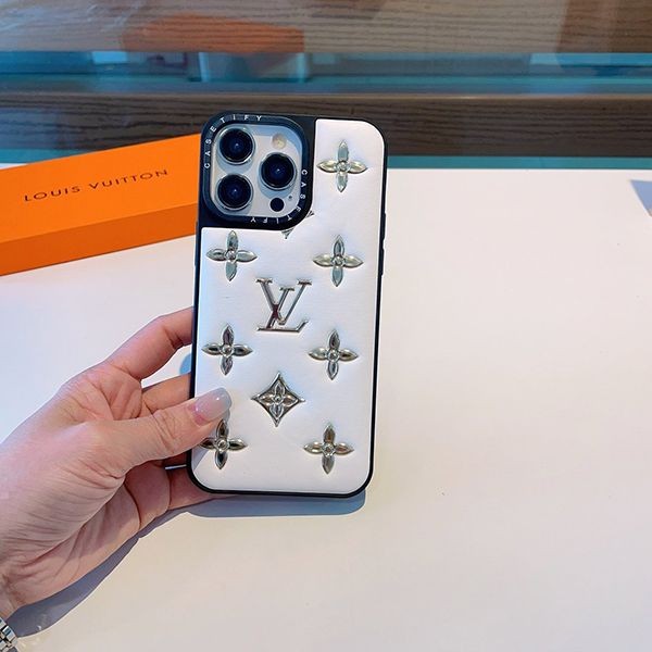 ルイヴィトン iphone13/14Proケース 偽物 vuv67974品質保証