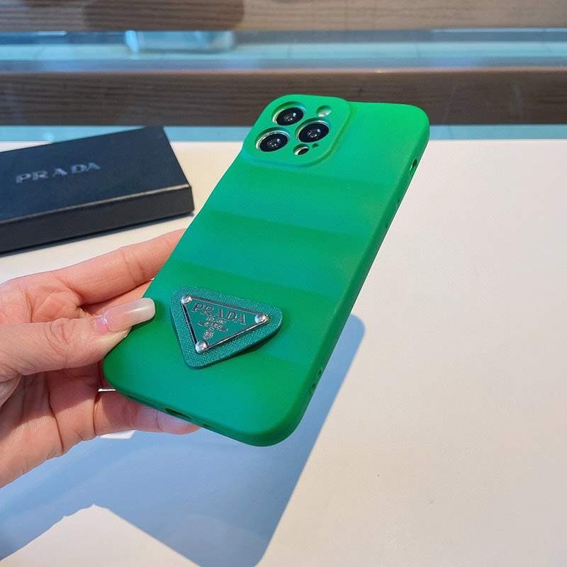 ★日本!!人気！プラダ トライアングルロ iPhone12/13/proケース偽物 pua03623代引きを販売