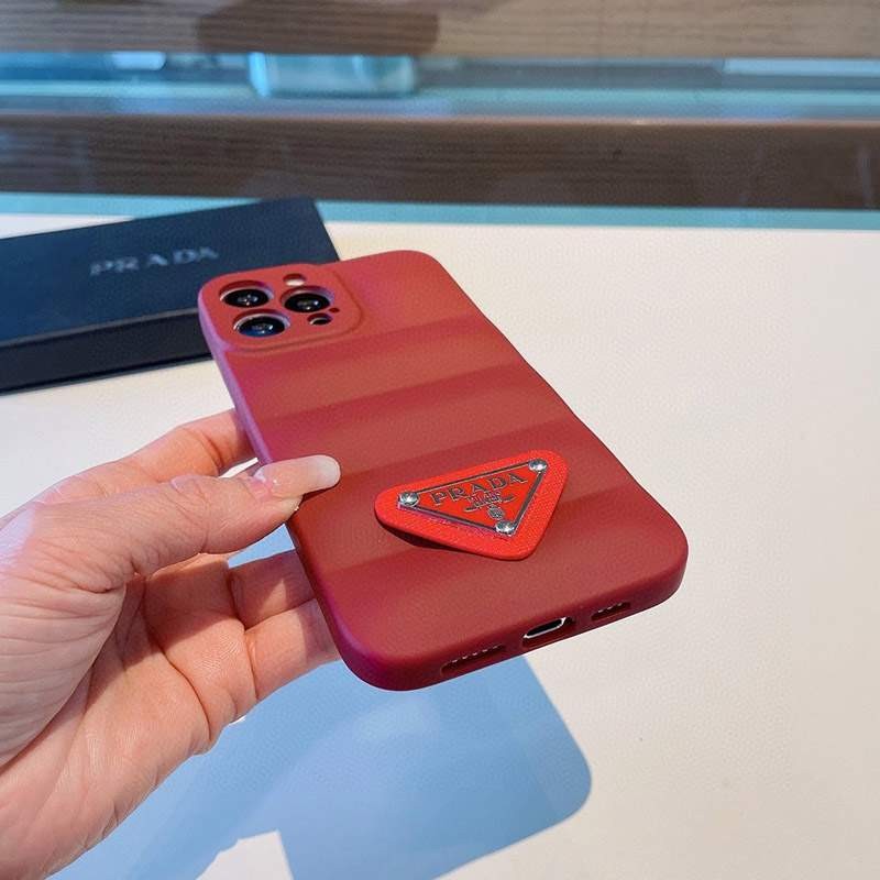 希少色 プラダ iPhoneケース 偽物 トライアングルロ iPhone12/13/proケース pum54136高い品質