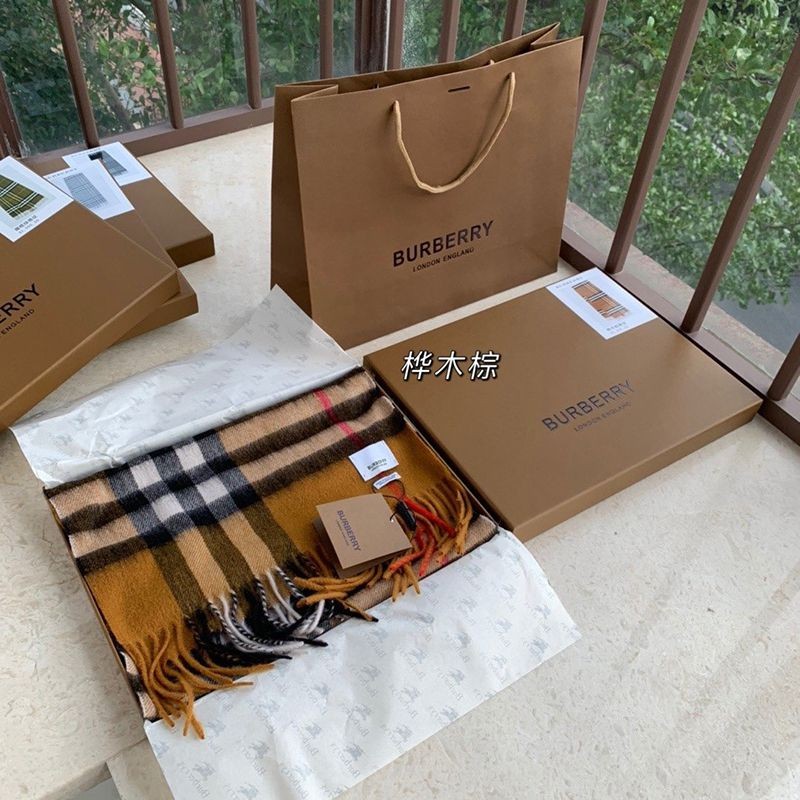 セール新作バーバリー スーパーコピー クラシック カシミヤ チェック マフラー Bag32540通販