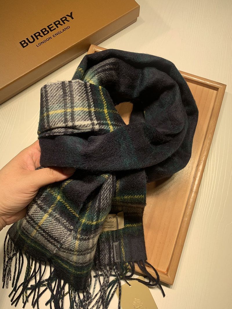 送料込バーバリー リバーシブル チェック カシミアスカーフ コピー Bah16936代引きを販売