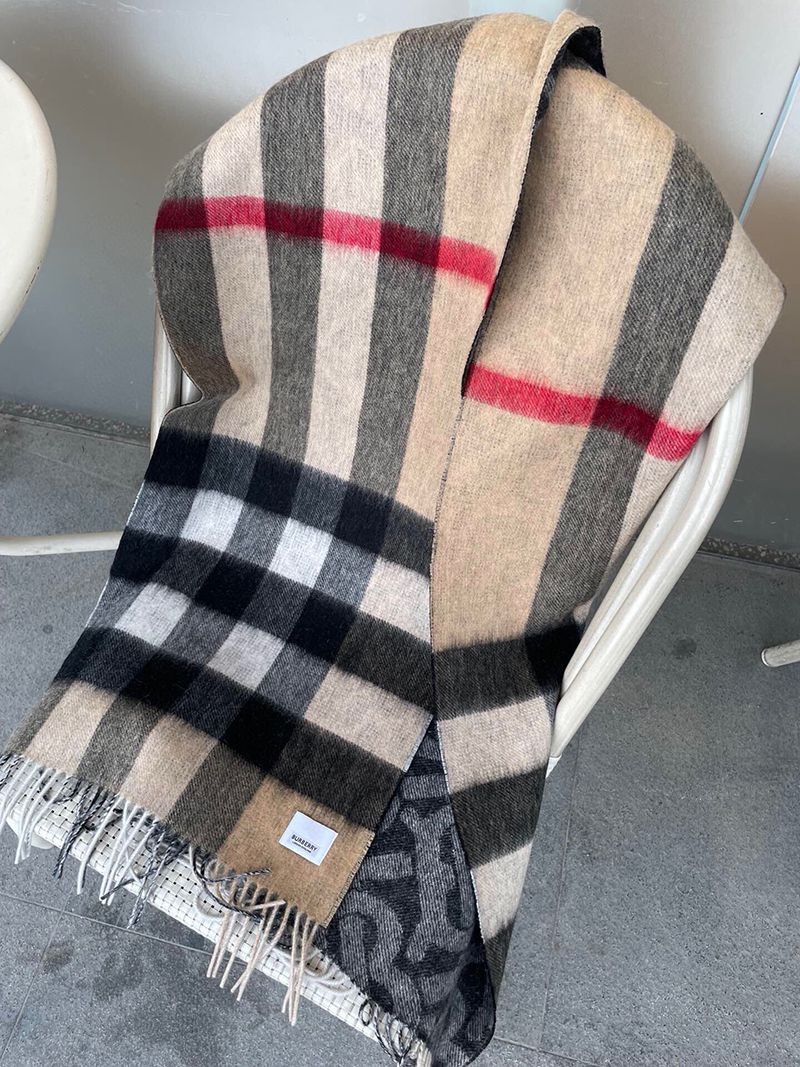 一目惚れ♪バーバリー コピー ジャカード クラシック カシミヤ チェック マフラー Bar27387代引きを販売