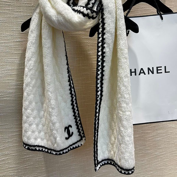 人気急上昇 シャネル CCロゴ カシミヤ スカーフ コピー ホワイト sht36838高い品質