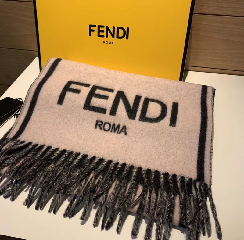 超話題!フェンディ マフラー コピー スカーフ ウール インターシャ タッセル fen37688通販