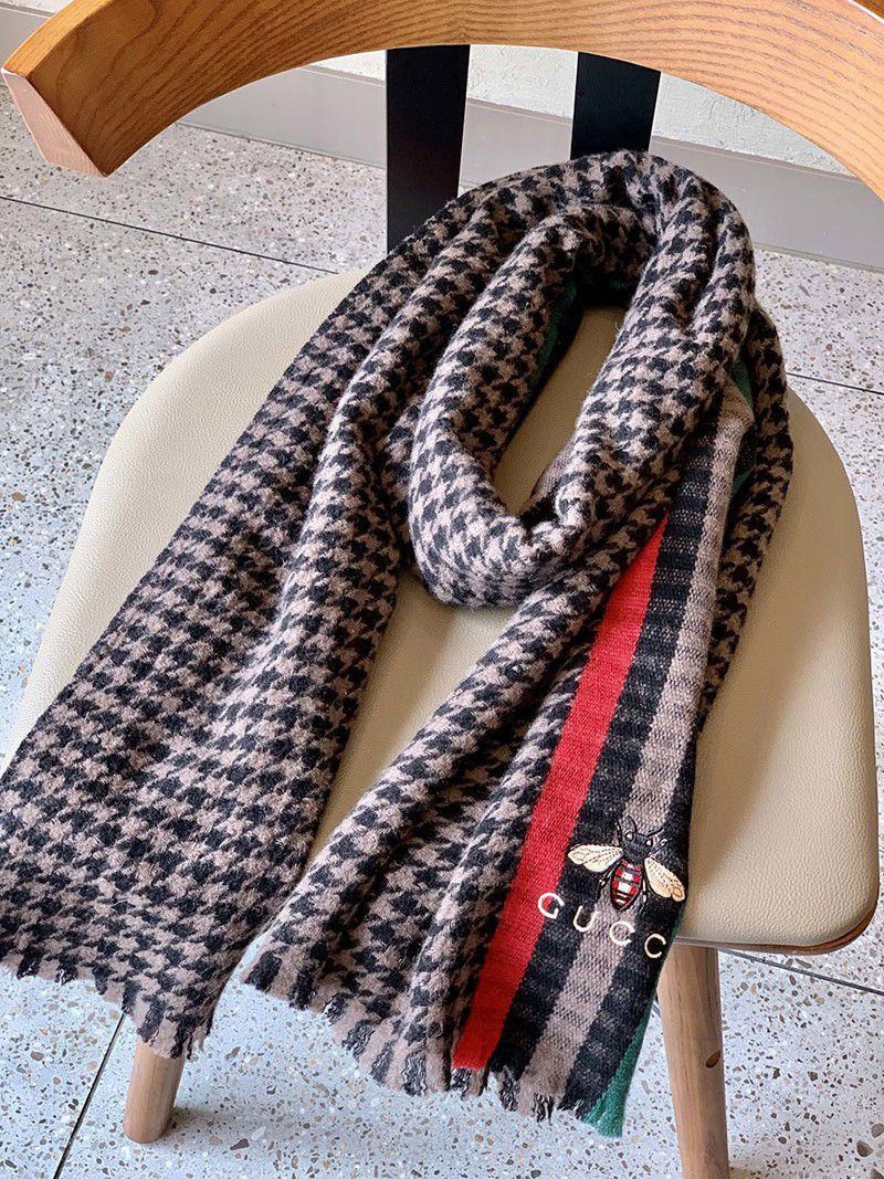 完売必至 グッチ 男女OK!GGマークコピー チェックストライプ ウールマフラー gua69797代引きを販売