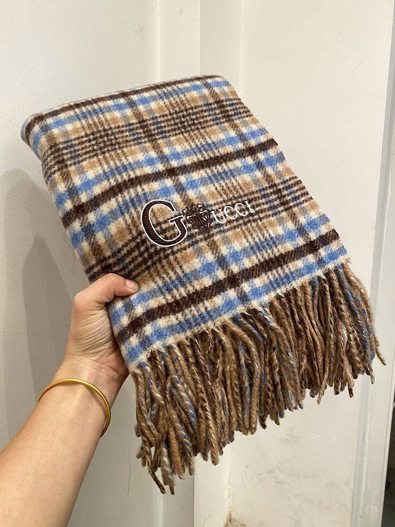 日本未入荷 グッチ チェック カシミヤ 偽物 スカーフ gub13958