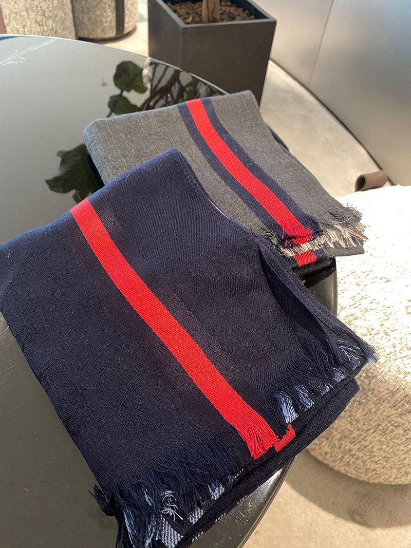 超希少！グッチ グラフィックストライプ カシミヤスカーフ guc35967通販
