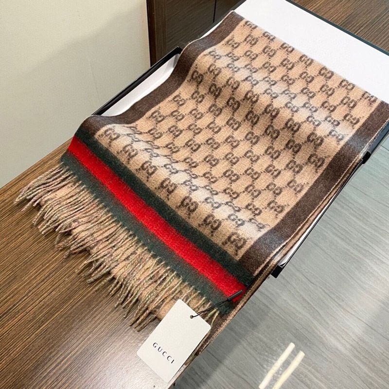可愛い グッチ 男女OK!GGマーク 偽物 ストライプ ウールマフラー guf78761高い品質
