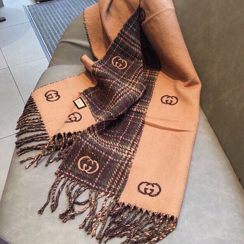 目を惹くカラー グッチ チェック カシミヤ スカーフ gus90494人気