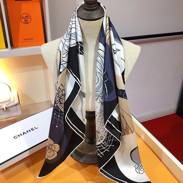 目を惹くカラー エルメス シルクスカーフ スーパーコピー err03063最高級