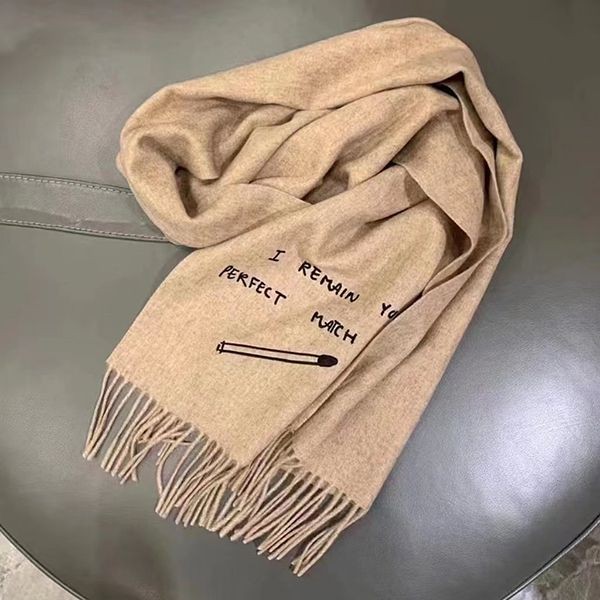 ロエベ カシミア マフラー 偽物 【人気商品】 A0257320人気