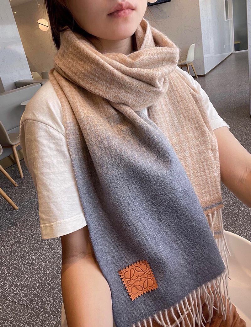 新作ロエベ チェック スカーフ コピー(カシミヤ) lod88517品質保証