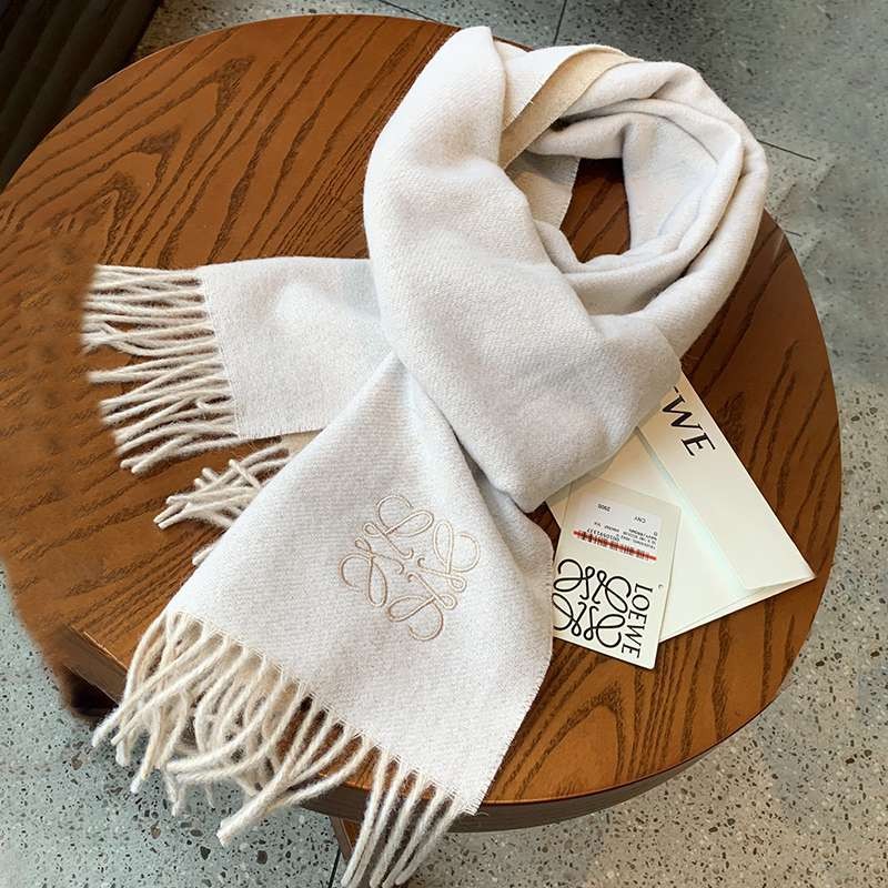 大人気!!新色ロエベ バイカラー スカーフ コピー (ウール&カシミヤ) loh29898N級品