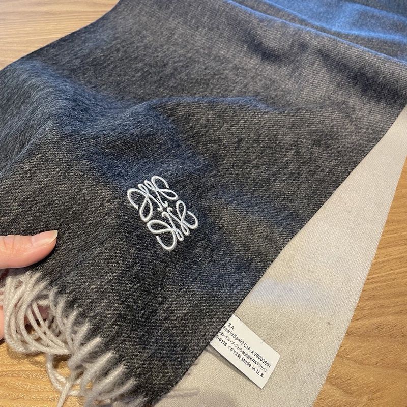 世界中で大人気♪ロエベ 勾配 スカーフ スーパーコピー (ウール&カシミヤ) lom29776N級品