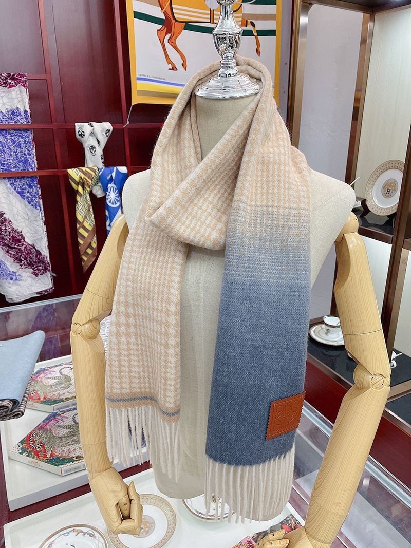 春もの新作ロエベ 勾配 チェック スカーフ スーパーコピー (カシミヤ) lor62732品質保証