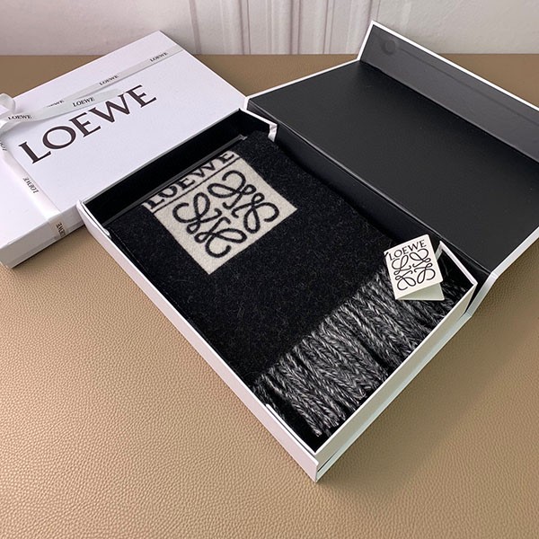 大人気!!新色 ロエベ アナグラム マフラー コピー (ウール&カシミヤ) lou33348通販
