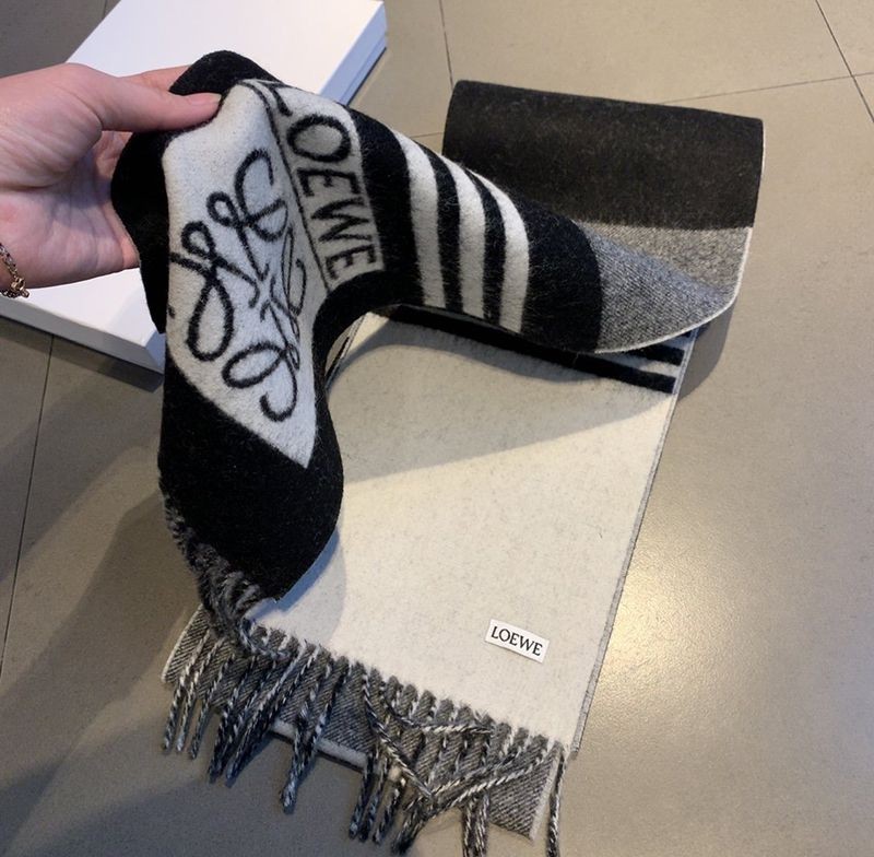 可愛いロエベ コピー ロゴストライプ スカーフ (カシミヤ) lov97443N級品
