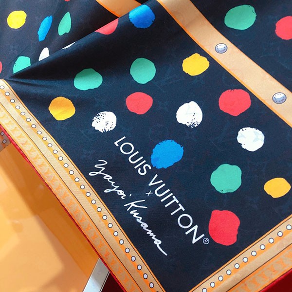 ルイヴィトン × 草間彌生 コピー LV × YK カレ90･ペインティッド ドット M78283激安送料無料