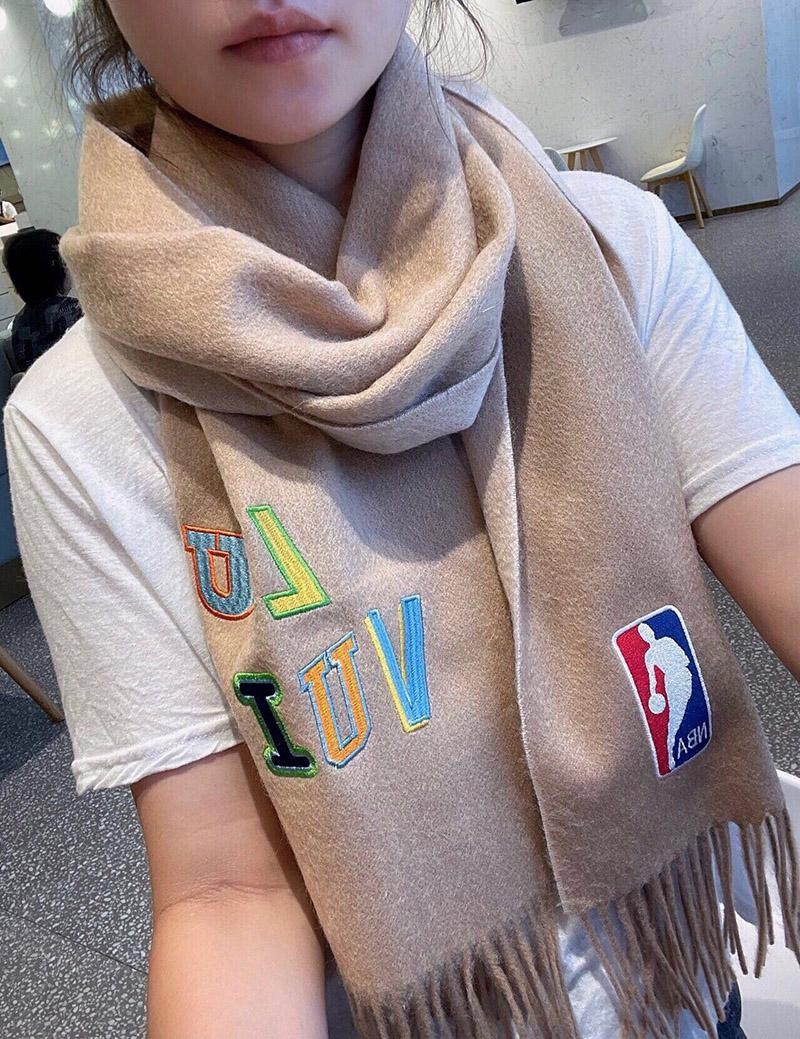 関税なし ルイヴィトン☆LVxNBAコラボ マフラースーパーコピー vuf05576代引きを販売
