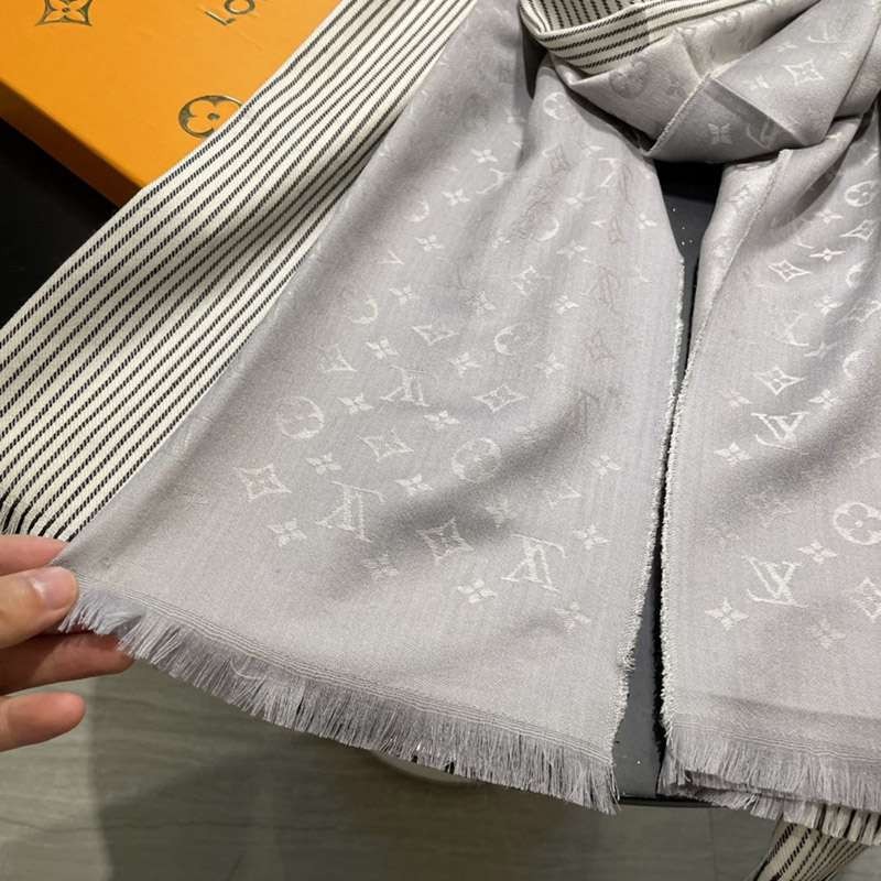 人気 ルイヴィトン カシミヤ タッセル マフラ 偽物 vug33575N級品