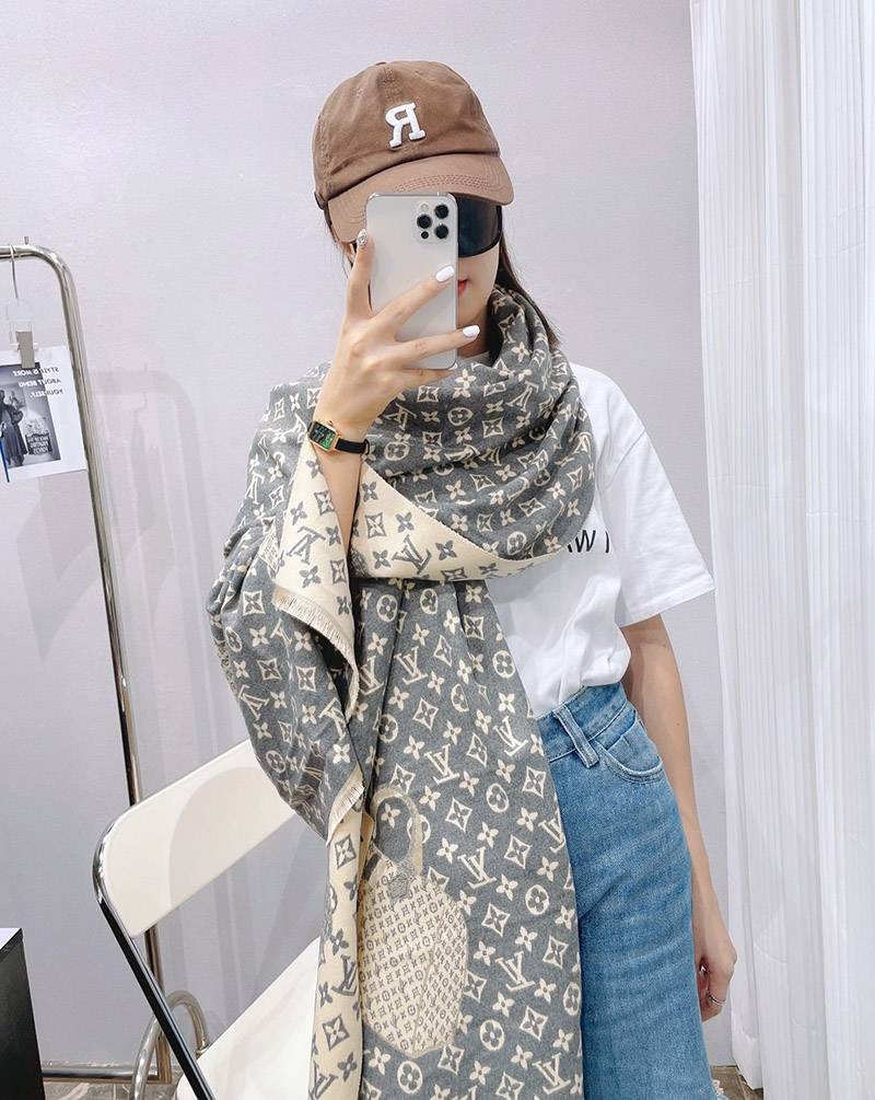 ☆超人気☆ルイヴィトン カシミヤ・シルクマフラー コピー vul71289高い品質