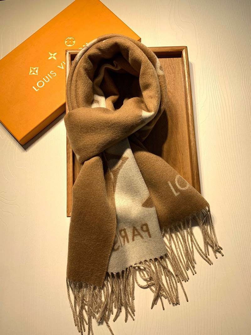 完売必至 お洒落に♪ルイヴィトン カシミヤ タッセル マフラ コピー vum94325代引きを販売