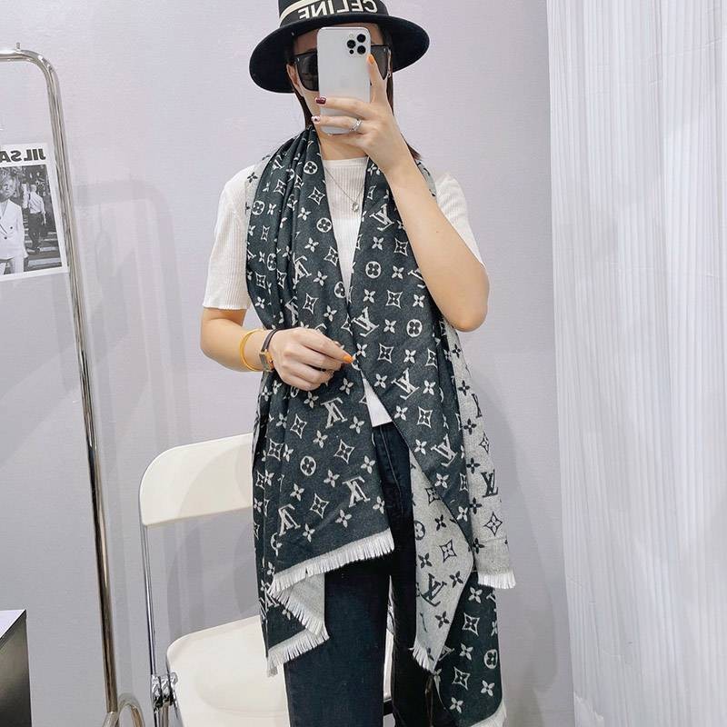 超人気 ルイヴィトン 偽物カシミヤ・シルクマフラー vup94225高い品質