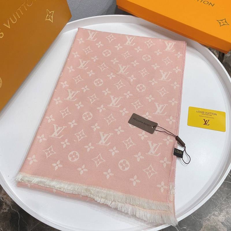 お洒落に♪ルイヴィトン カシミヤ・シルクマフラー コピー vuq36179通販