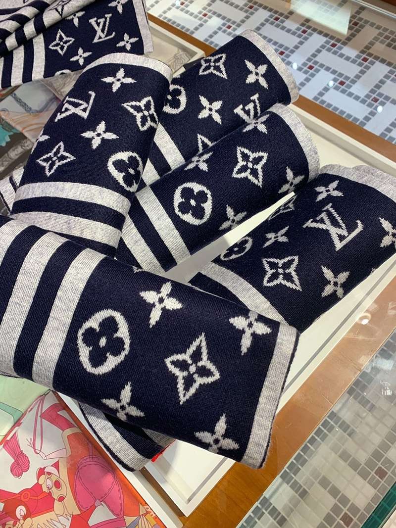 新色☆希少 ルイヴィトン カシミヤ タッセル マフラ vuq86813N級品