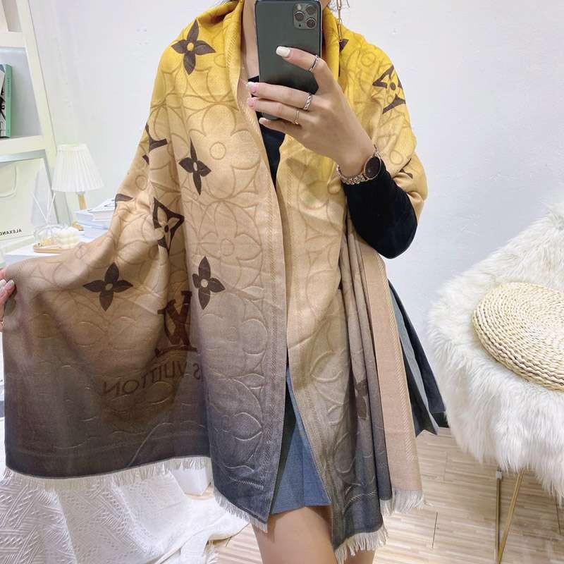 新色☆希少ルイヴィトン カシミヤ タッセル マフラ コピー vur16852N級品