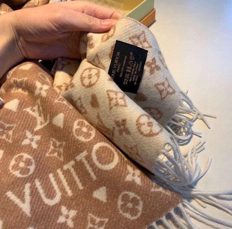 高品質♪♪♪ルイヴィトン カシミヤ タッセル マフラ 偽物 vur28982N級品