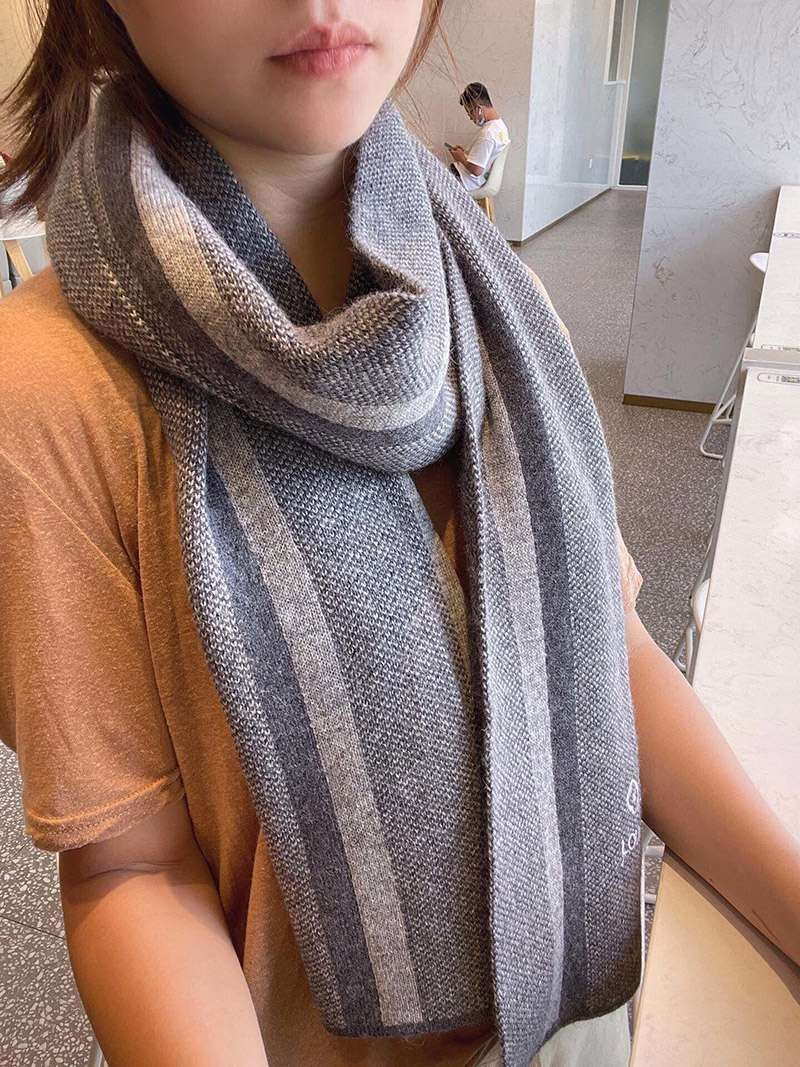 完売必至 ルイヴィトン メンズ カシミヤ タッセル マフラ 偽物 vur99682