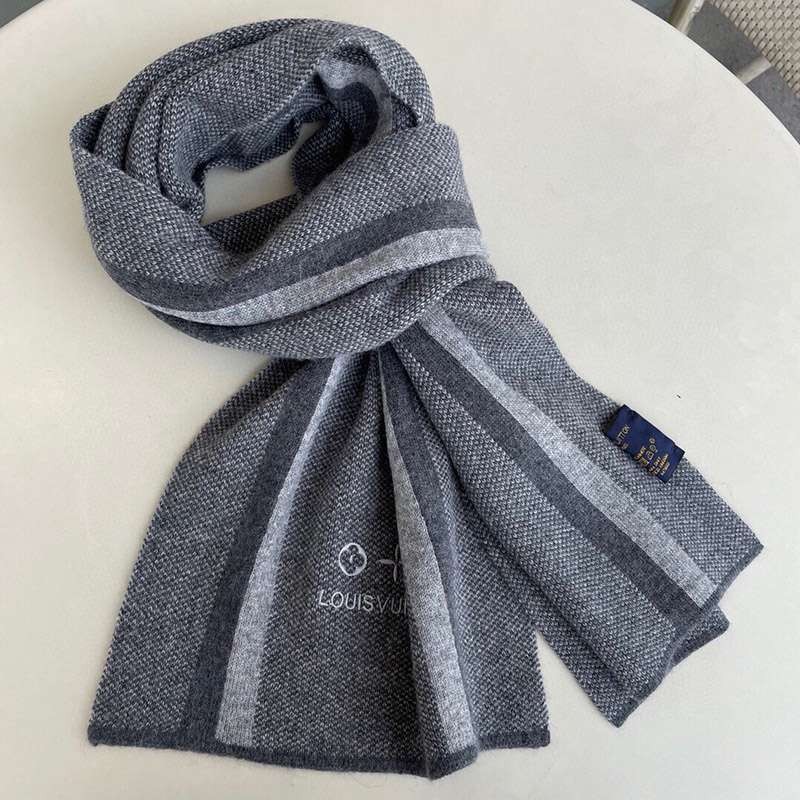 完売必至 ルイヴィトン メンズ カシミヤ タッセル マフラ 偽物 vur99682代引きを販売