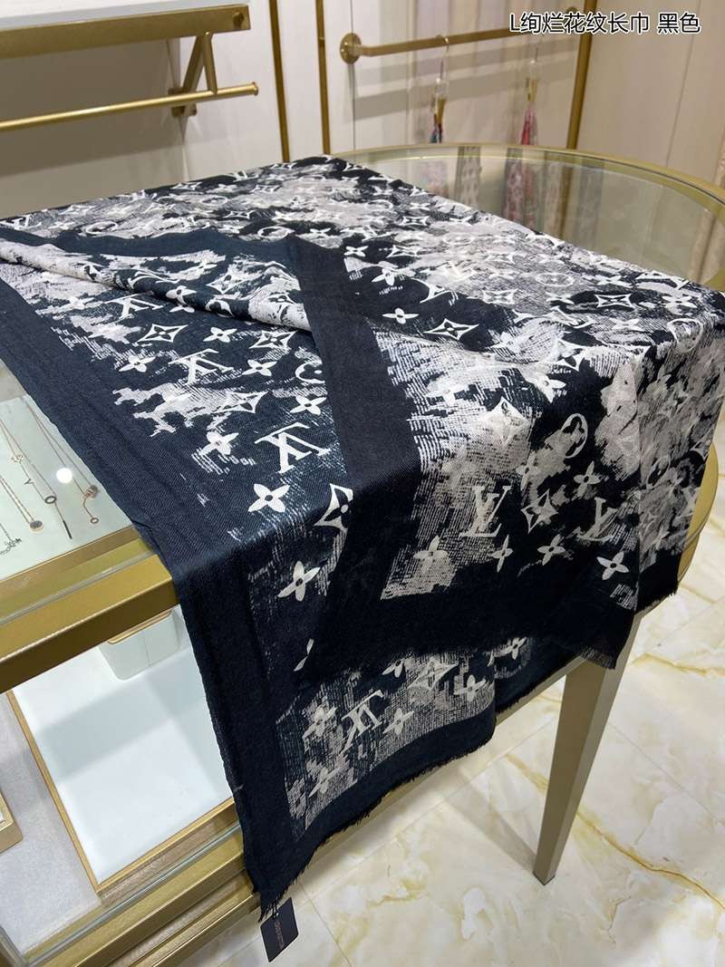 《大人気》高品質♪♪♪ルイヴィトン コピー カシミヤ タッセル マフラ vuz99900代引きを販売