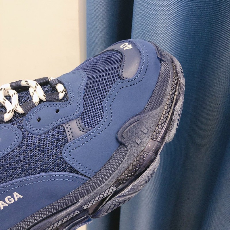 ☆人気☆バレンシアガ スニーカー コピー シューズ 靴 Triple S トリプルソール 533882W09OM1000高い品質
