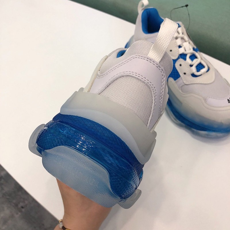 国内即発 バレンシアガ スニーカー コピー TRIPLE S トリプルS コピー メンズ 541624W09ON高い品質
