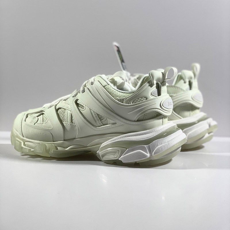 人気No1 バレンシアガ スニーカー コピー TRACK SNEAKER リサイクルソール 542436W3FE39000品質保証
