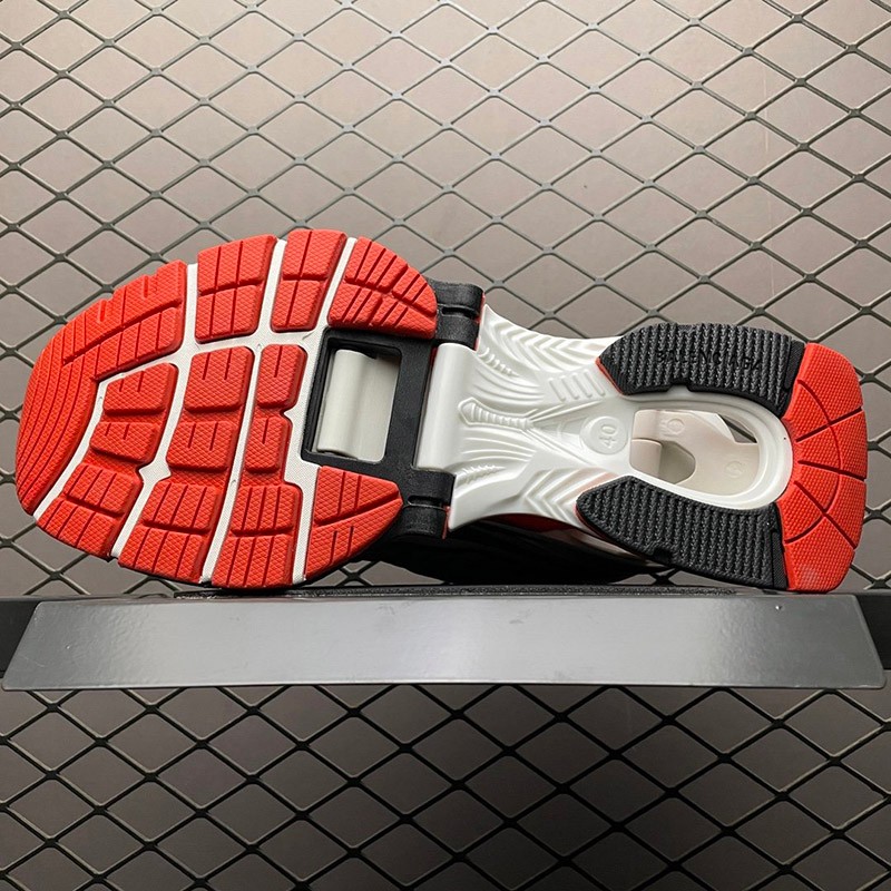 【日本未発売】[バレンシアガ Xパンダースニーカー コピー]SNEAKERS X-PANDER★ 653870W2RA21000人気