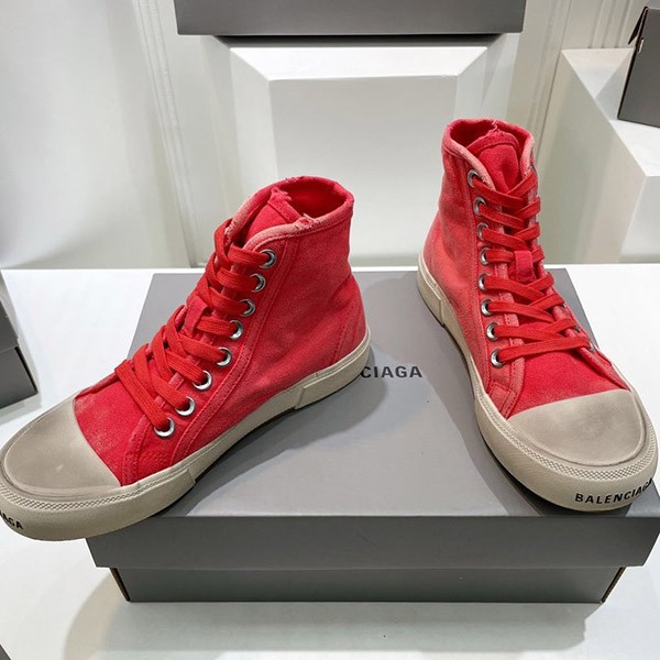 目を惹くカラーバレンシアガ 偽物 PARIS HIGH TOP スニーカー レッド bap22382高い品質