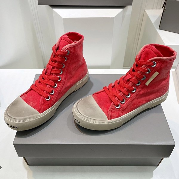 目を惹くカラーバレンシアガ 偽物 PARIS HIGH TOP スニーカー レッド bap22382人気