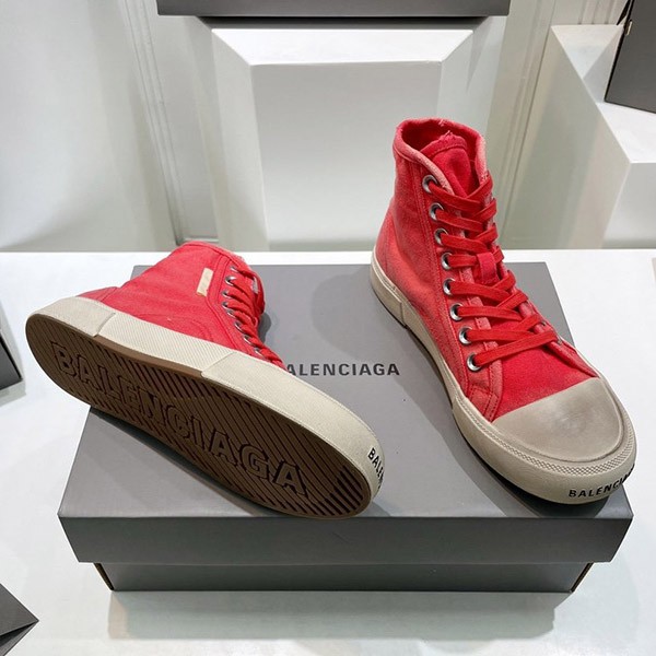 目を惹くカラーバレンシアガ 偽物 PARIS HIGH TOP スニーカー レッド bap22382代引きを販売