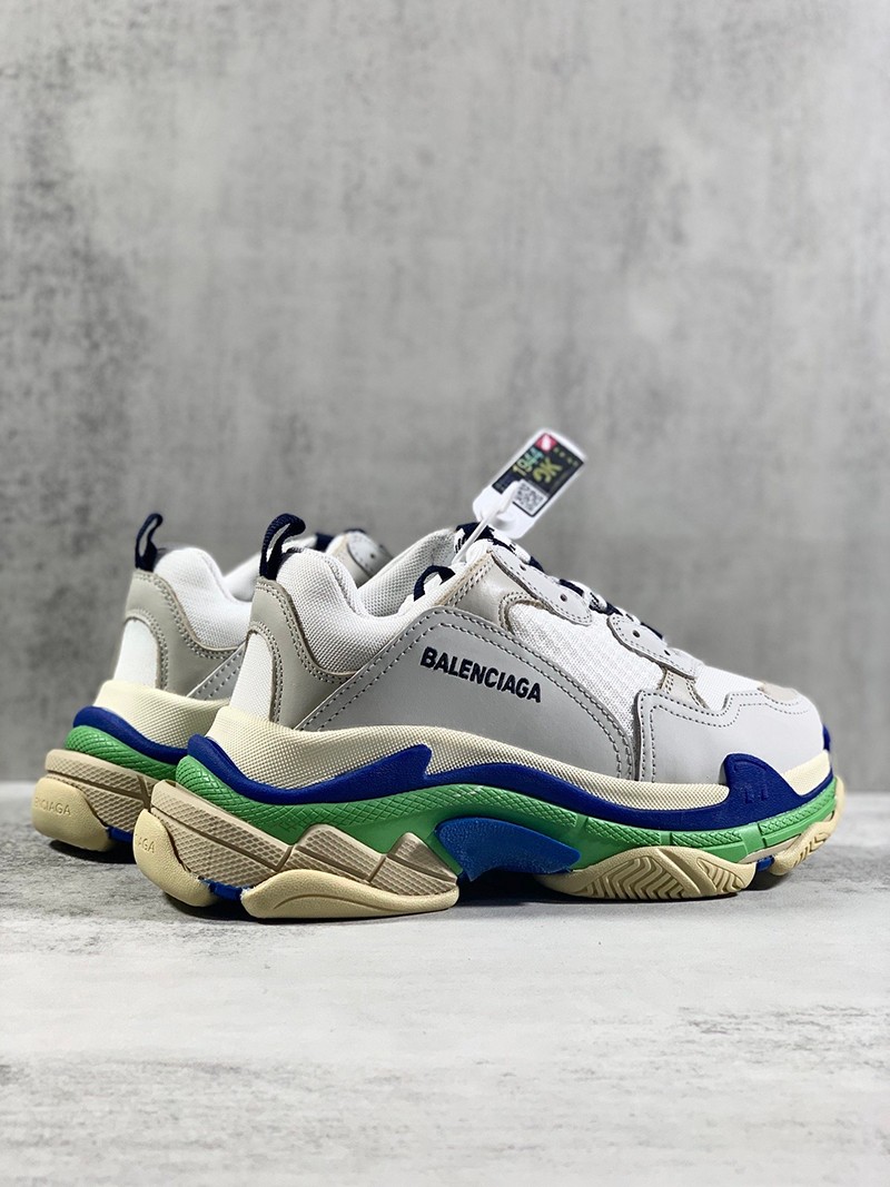 争奪戦 バレンシアガ Triple S コピー スニーカー トリプルソール bar06729代引きを販売