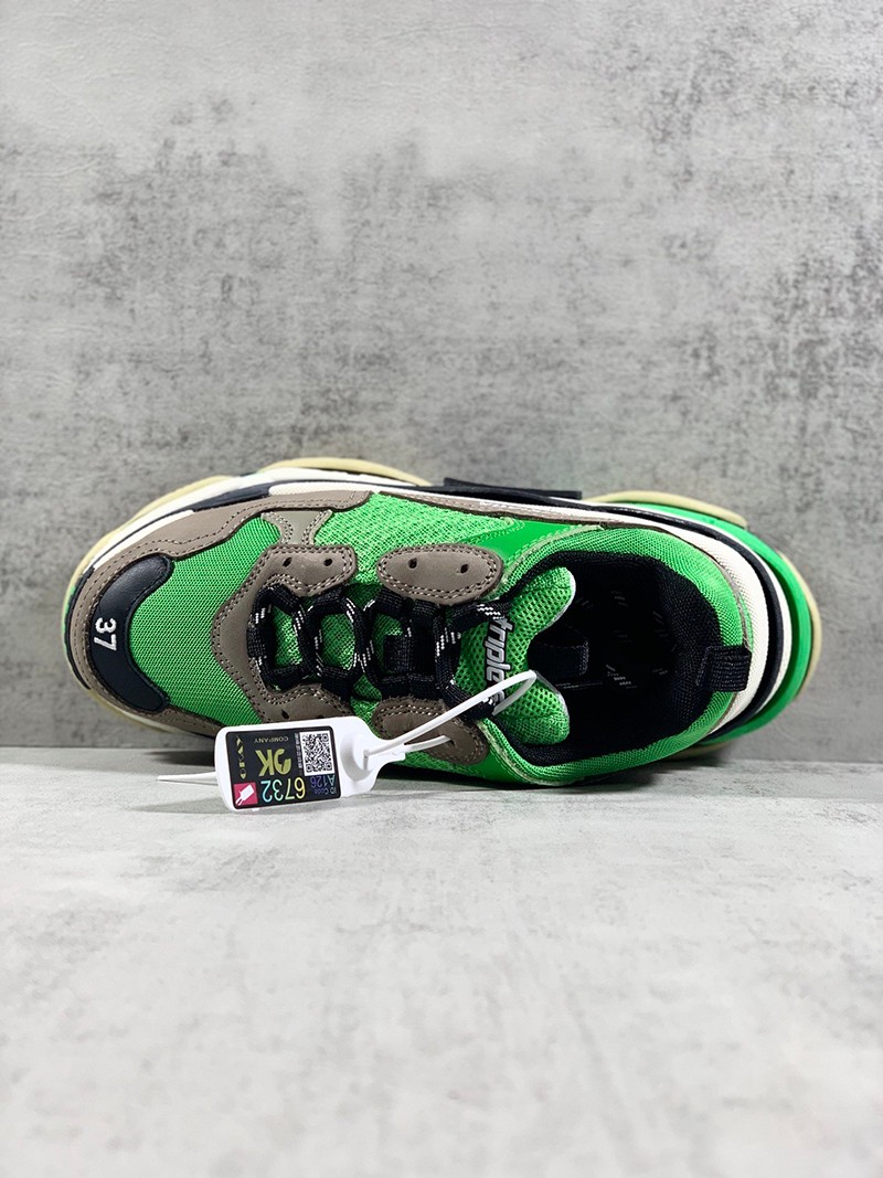21AW新作 バレンシアガ Triple S コピー スニーカー トリプルソール bat57202最高級